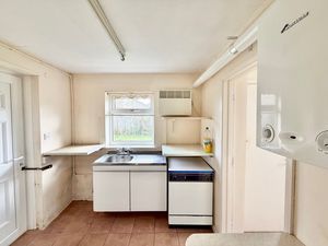 Photo 5- click for photo gallery